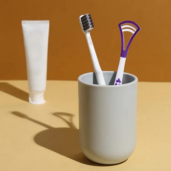 1 Piece Tongue Scraper | Tongue Cleaner | Double Head Tongue Cleaner | Reduce Bad Breath (random color)