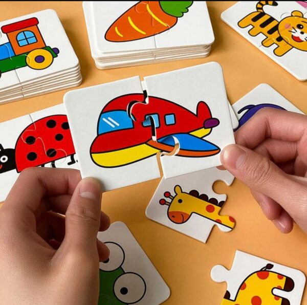 32 PCs - Montessori Toddler Card Matching Education Puzzle Toy Cartoon Jigsaw (Random shape Puzzle)