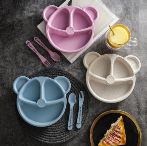 5 Piece Multi Color Panda Plates With 3 Spoons And 2 Forks Household Food Grade Plastic Plates Set(Random color))