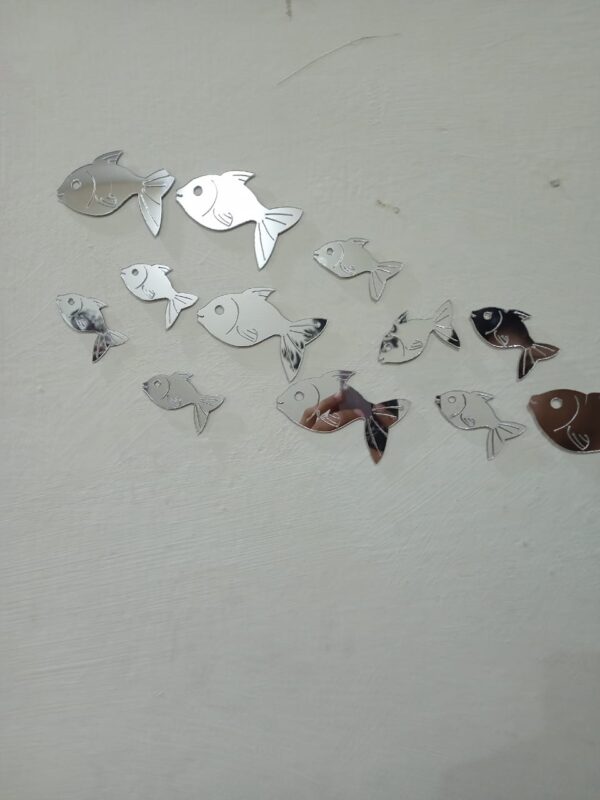 30 Pcs  Acrylic Fishes Mirror Wall Art Decor Fishes Mirror Stickers Decals for Kids Girls Bedroom Bathroom Playroom silver