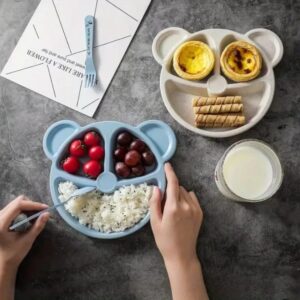 5 Piece Multi Color Panda Plates With 3 Spoons And 2 Forks Household Food Grade Plastic Plates Set(Random color))