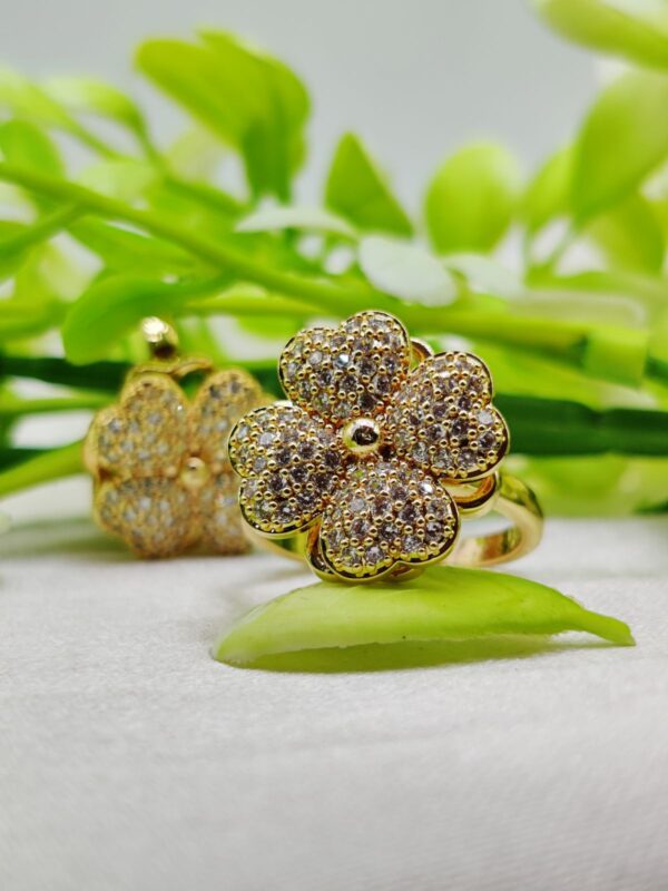 1 Piece Imported Blossoming Elegance Moveable Ring – Gold & Silver Color Options 🌟 | Luxurious Design Ring | Adjustable Ring | Ring For Girls & Women ✨