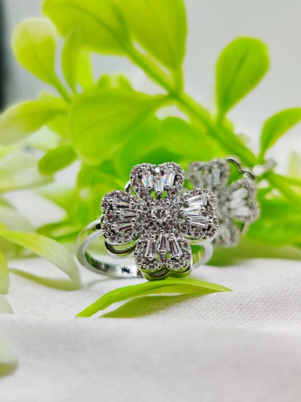 1 Piece Imported Dazzling Movable Floral Blossom Adjustable Rings - 2 Color  Variants 🌟 | Luxurious Design Ring | Adjustable Ring | Ring For Girls & Women ✨