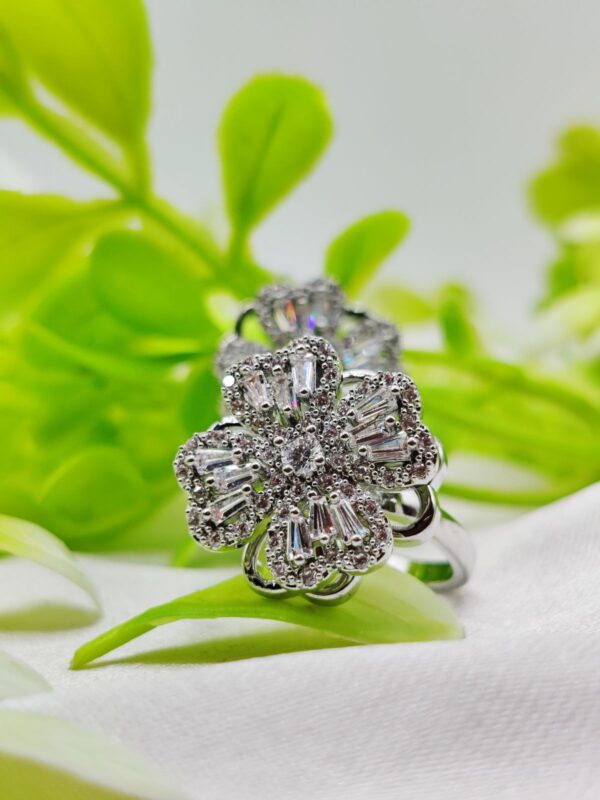 1 Piece Imported Dazzling Movable Floral Blossom Adjustable Rings - 2 Color  Variants 🌟 | Luxurious Design Ring | Adjustable Ring | Ring For Girls & Women ✨
