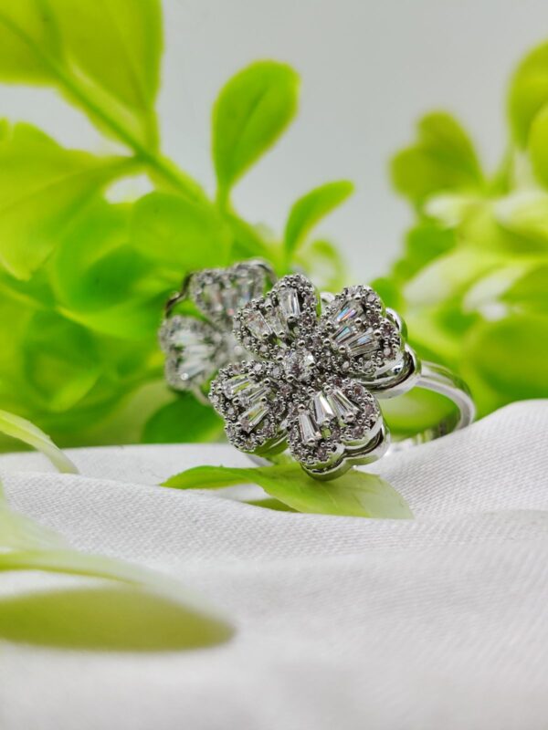 1 Piece Imported Dazzling Movable Floral Blossom Adjustable Rings - 2 Color  Variants 🌟 | Luxurious Design Ring | Adjustable Ring | Ring For Girls & Women ✨