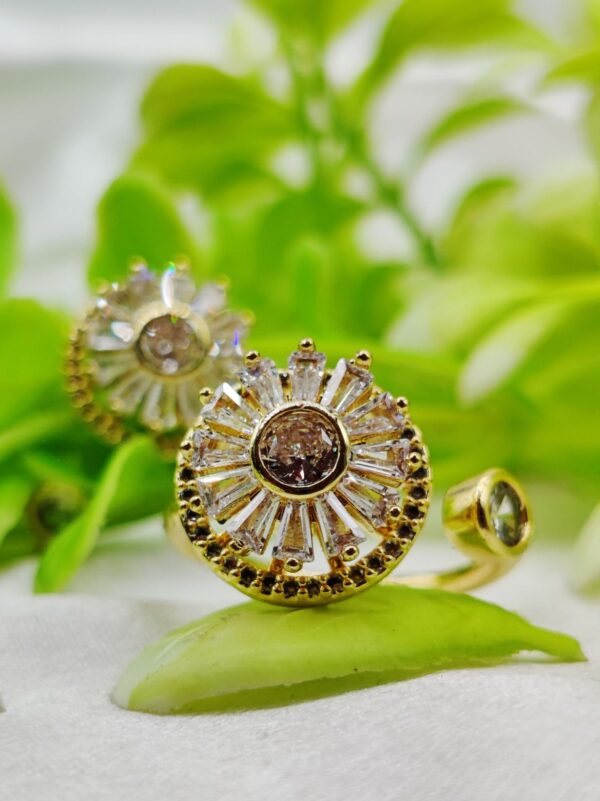 1 Piece Elegant Moveable Radiance Sunflower Ring – Timeless Sparkle 🌟 | Luxurious Design Ring | Adjustable Ring | Ring For Girls & Women ✨ 