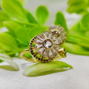 1 Piece Elegant Moveable Radiance Sunflower Ring – Timeless Sparkle 🌟 | Luxurious Design Ring | Adjustable Ring | Ring For Girls & Women ✨ 