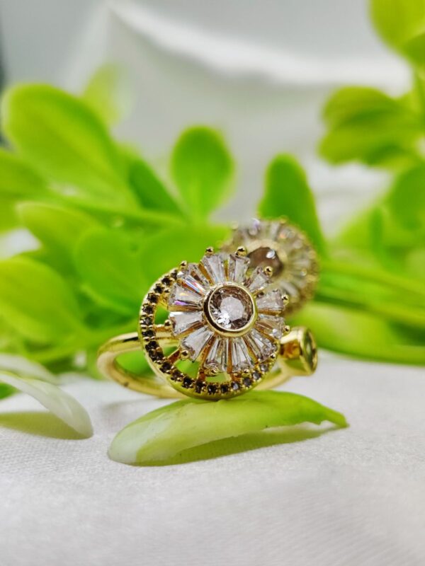 1 Piece Elegant Moveable Radiance Sunflower Ring – Timeless Sparkle 🌟 | Luxurious Design Ring | Adjustable Ring | Ring For Girls & Women ✨ 