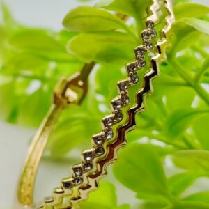 Adjustable Imported Luxury Zig-Zag Crystal Bracelet – A True Statement of Elegance | Best Quality Artificial Bracelet For Girls & Women | Bracelet For Every Occasion | Elegant Design