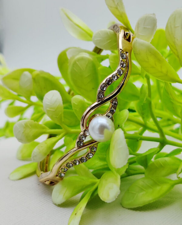 Graceful Adjustable Bracelet with Dazzling Pearl Accent – Imported Elegance | Best Quality Artificial Bracelet For Girls & Women | for Every Occasion