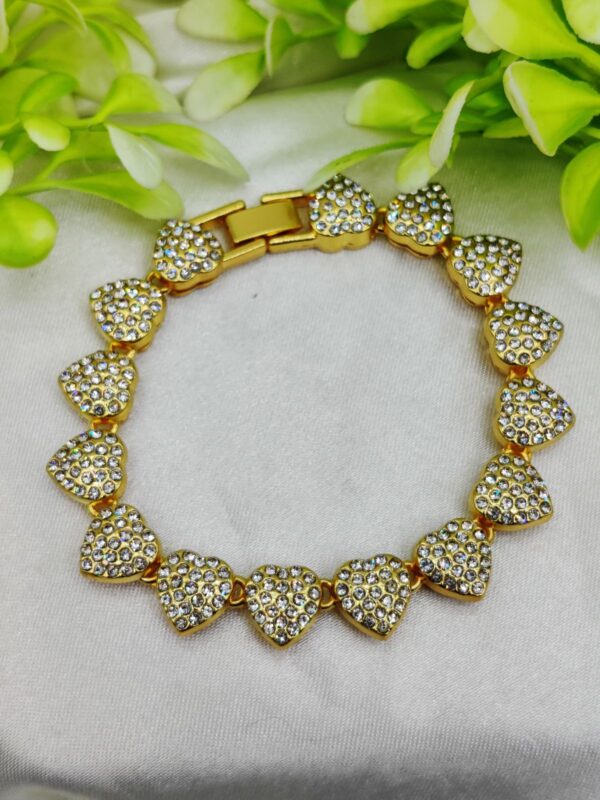 1 Piece Imported Exquisite Adjustable Heart Crystal Bracelet – Imported Elegance | Best Quality Artificial Bracelet For Girls & Women | Bracelet For Every Occasion | Elegant Design