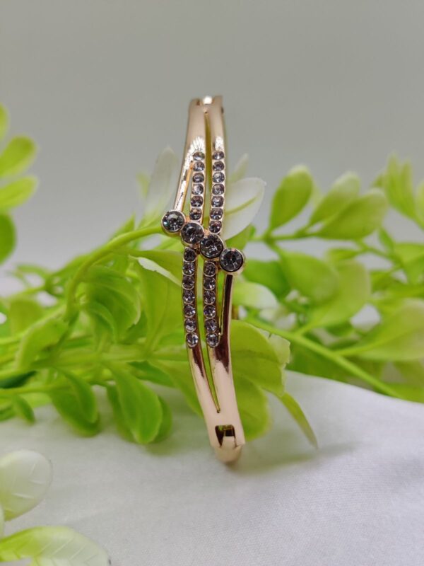 1 Piece Imported Elegant Adjustable Bracelet with Different Design | Twisted, Heart, Chevron, Dazzling Crossed, Intricately Crafted Design | Adjustable Bracelet – Best Quality Artificial Bracelet For Girls & Women ( Golden )