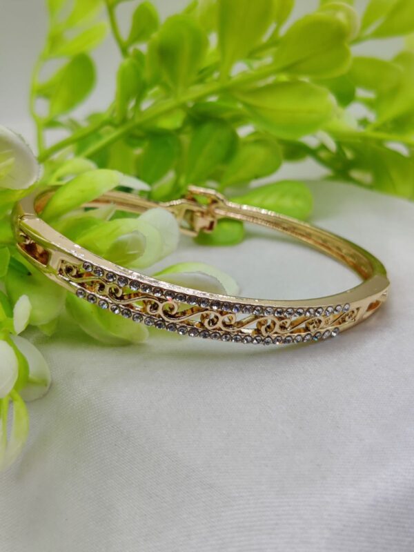 1 Piece Imported Elegant Adjustable Bracelet with Different Design | Twisted, Heart, Chevron, Dazzling Crossed, Intricately Crafted Design | Adjustable Bracelet – Best Quality Artificial Bracelet For Girls & Women ( Golden )