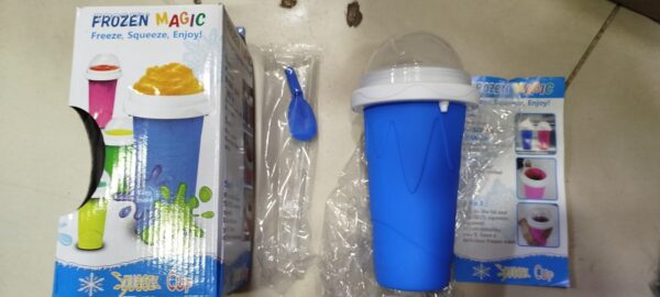 Slushy Cup | Slush Maker | Instant Ice Maker Cup for Hot Summers | Smoothies Cup Eco-friendly Double Layer | Instant Freeze Cup for Beverages and Cold Drinks 500ml (Random color)